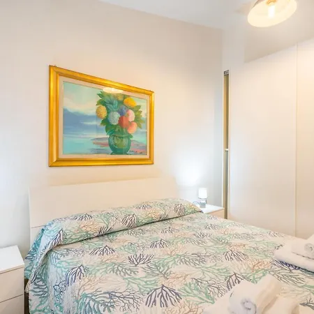 Fenice . Terrazza Vista Mare . Ac 托雷德尔斯泰尔
